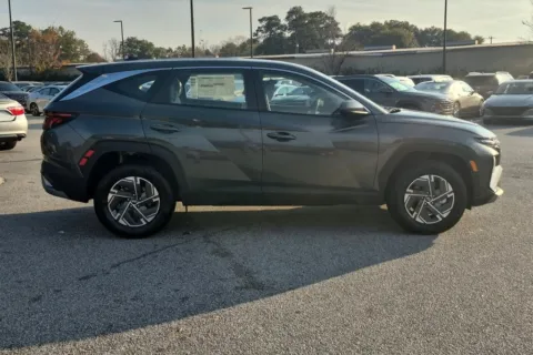 More photos of 2026 Hyundai Tucson Hybrid Blue SE at ALM Hyundai Florence, SC