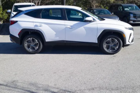 More photos of 2026 Hyundai Tucson Hybrid Blue SE at ALM Hyundai Florence, SC