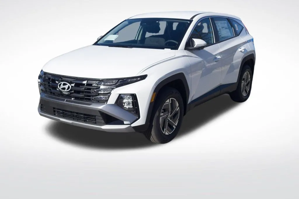 White 2026 Hyundai Tucson Hybrid Blue SE for sale in Florence, SC
