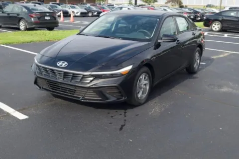 Black 2026 Hyundai Elantra SE for sale in Florence, SC