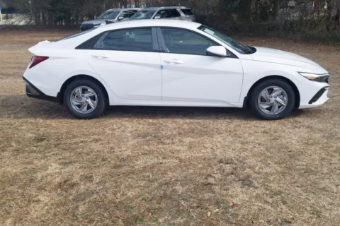 More photos of 2026 Hyundai Elantra SE at ALM Hyundai Florence, SC