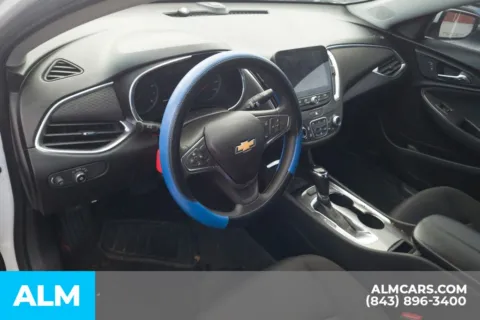 More photos of 2019 Chevrolet Malibu LT at ALM Hyundai Florence, SC