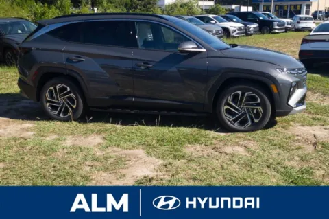 More photos of 2026 Hyundai Tucson Hybrid Limited at ALM Hyundai Florence, SC