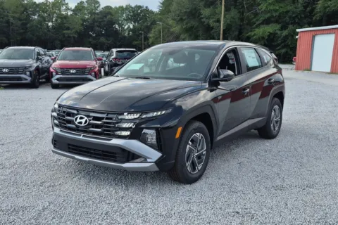 Black 2026 Hyundai Tucson Hybrid Blue SE for sale in Florence, SC