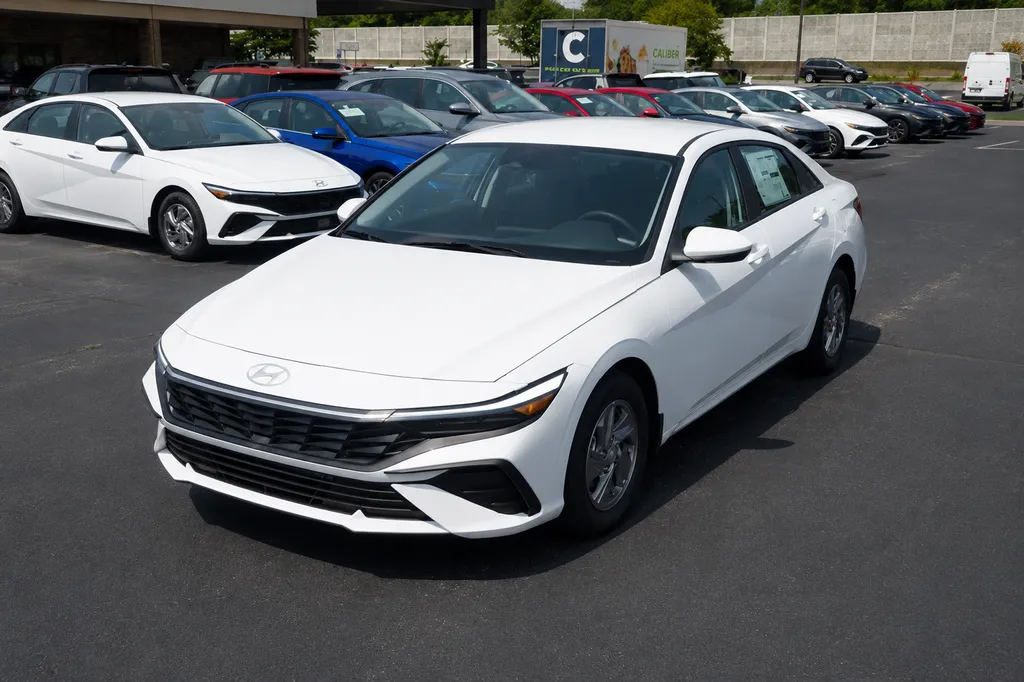 White 2026 Hyundai Elantra SE for sale in Florence, SC