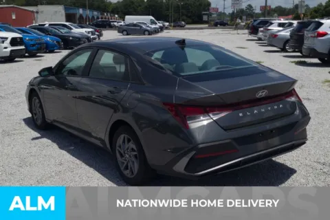 More photos of 2024 Hyundai Elantra SEL at ALM Hyundai Florence, SC