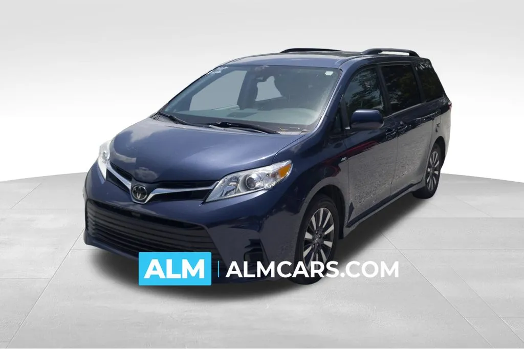 Unknown 2018 Toyota Sienna LE for sale in Florence, SC