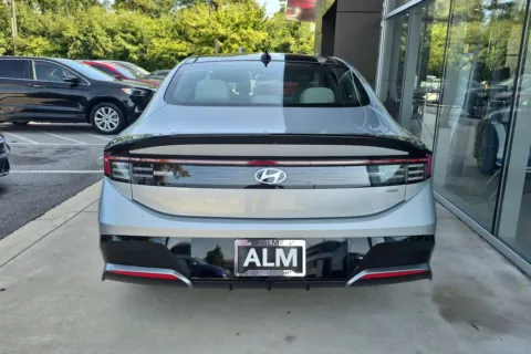 More photos of 2026 Hyundai Sonata Hybrid SEL at ALM Hyundai Florence, SC