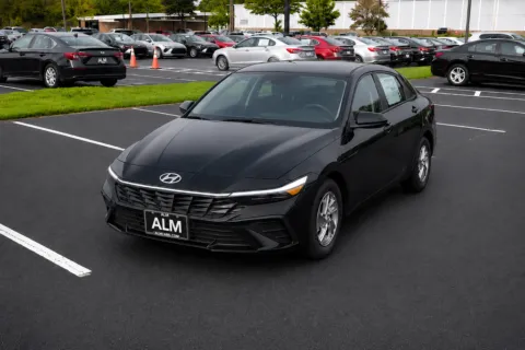 Black 2026 Hyundai Elantra SE for sale in Florence, SC