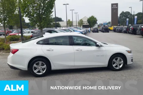 More photos of 2024 Chevrolet Malibu LT at ALM Hyundai Florence, SC