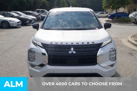 Photos of 2024 Mitsubishi Outlander SE for sale in Florence, SC at ALM Hyundai Florence
