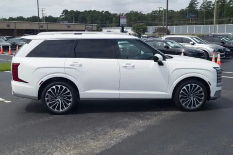 More photos of 2027 Hyundai Palisade Hybrid Calligraphy at ALM Hyundai Florence, SC