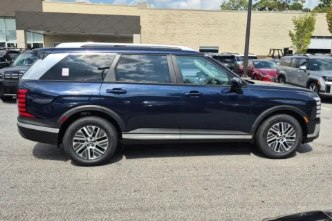 More photos of 2027 Hyundai Palisade Hybrid Blue SEL Premium at ALM Hyundai Florence, SC
