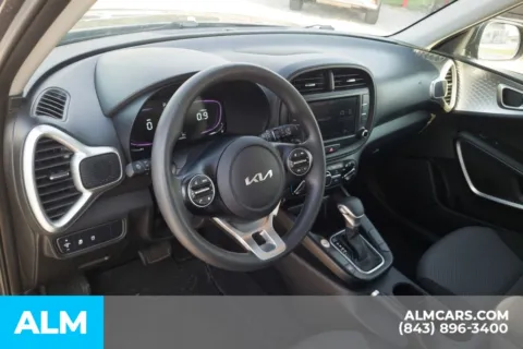 More photos of 2024 Kia Soul LX at ALM Hyundai Florence, SC