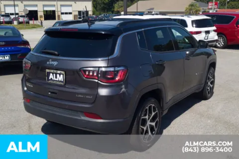 More photos of 2024 Jeep Compass Limited at ALM Hyundai Florence, SC