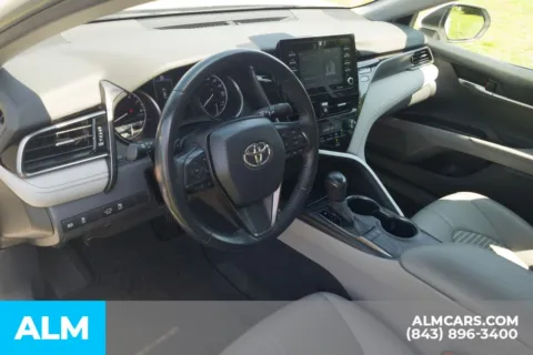 More photos of 2023 Toyota Camry SE at ALM Hyundai Florence, SC