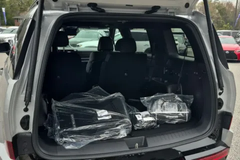 More photos of 2027 Hyundai Santa Fe Calligraphy at ALM Hyundai Florence, SC