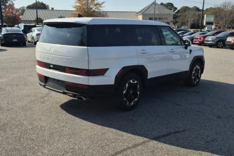 More photos of 2027 Hyundai Santa Fe SE at ALM Hyundai Florence, SC