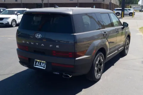 More photos of 2027 Hyundai Santa Fe SE at ALM Hyundai Florence, SC
