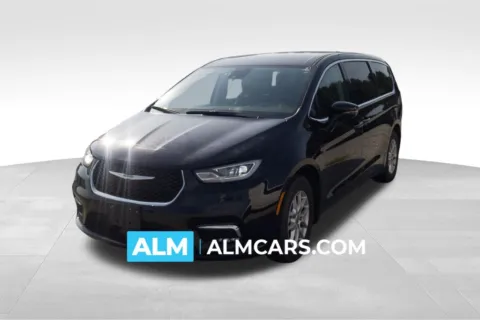 Black 2024 Chrysler Pacifica Touring L for sale in Florence, SC