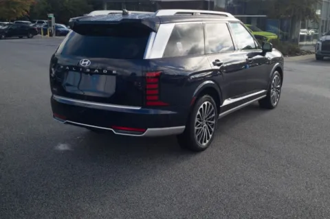 More photos of 2027 Hyundai Palisade Hybrid Calligraphy at ALM Hyundai Florence, SC