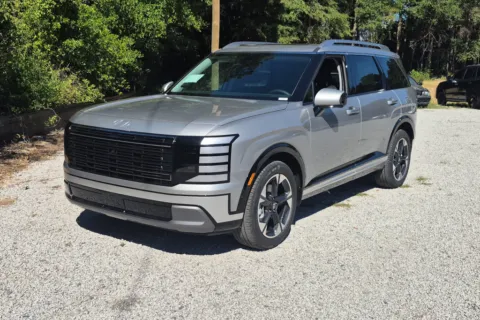 Silver 2027 Hyundai Palisade Hybrid Limited for sale in Florence, SC