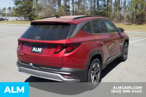 More photos of 2025 Hyundai Tucson SEL at ALM Hyundai Florence, SC