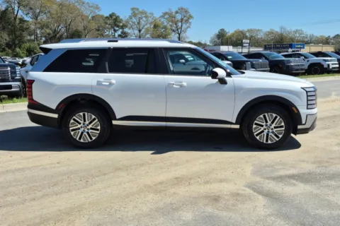 More photos of 2027 Hyundai Palisade Hybrid Blue SEL at ALM Hyundai Florence, SC