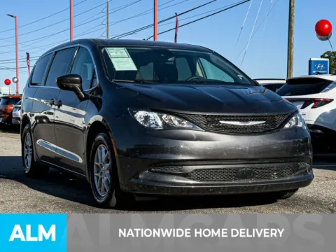 More photos of 2023 Chrysler Voyager LX at ALM Hyundai Florence, SC
