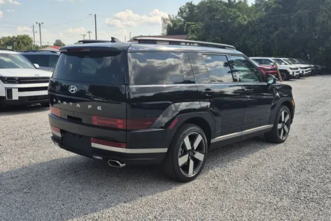 More photos of 2027 Hyundai Santa Fe Limited at ALM Hyundai Florence, SC