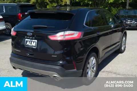More photos of 2022 Ford Edge Titanium at ALM Hyundai Florence, SC