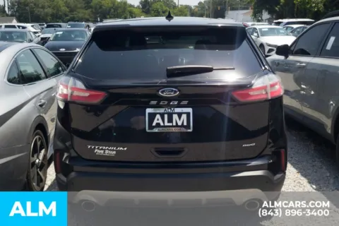 More photos of 2022 Ford Edge Titanium at ALM Hyundai Florence, SC