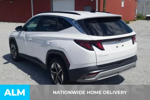 More photos of 2025 Hyundai Tucson SEL at ALM Hyundai Florence, SC
