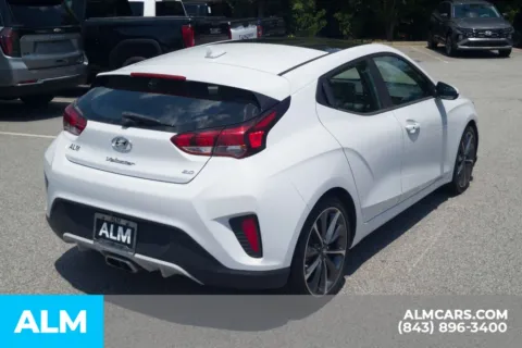 More photos of 2019 Hyundai Veloster 2.0 Premium at ALM Hyundai Florence, SC