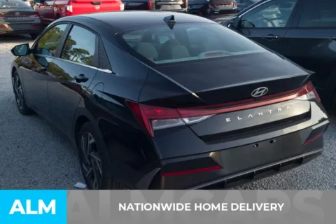 More photos of 2025 Hyundai Elantra SEL Convenience at ALM Hyundai Florence, SC