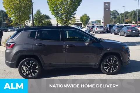 More photos of 2024 Jeep Compass Limited at ALM Hyundai Florence, SC