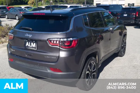 More photos of 2024 Jeep Compass Limited at ALM Hyundai Florence, SC