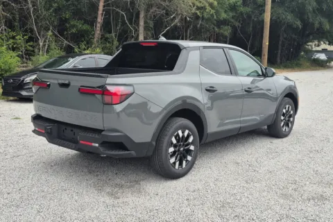 More photos of 2027 Hyundai Santa Cruz SE at ALM Hyundai Florence, SC