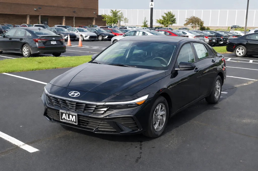 2026 Hyundai Elantra SE