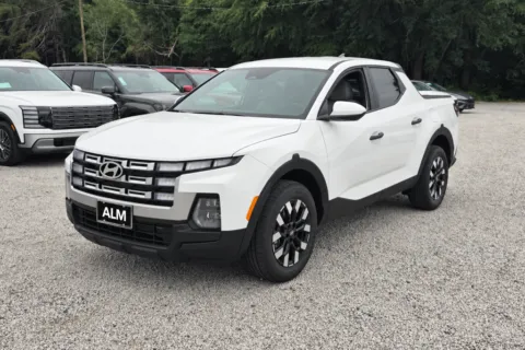 White 2027 Hyundai Santa Cruz SE for sale in Florence, SC
