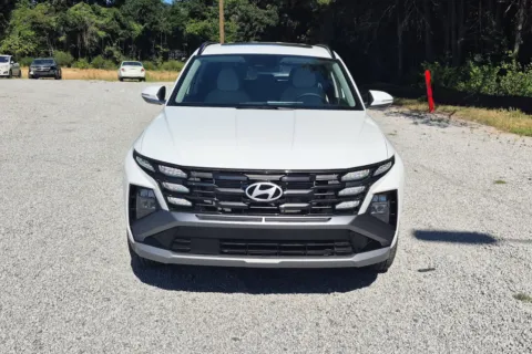 Photos of 2026 Hyundai Tucson SEL Premium for sale in Florence, SC at ALM Hyundai Florence