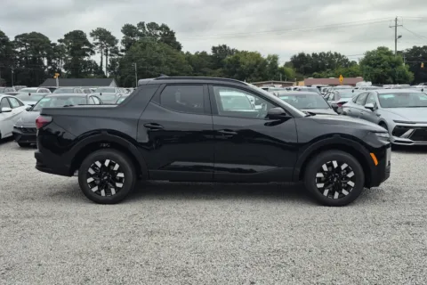 More photos of 2027 Hyundai Santa Cruz SEL at ALM Hyundai Florence, SC