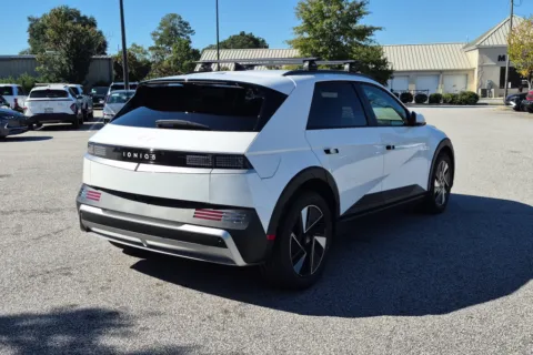 More photos of 2027 Hyundai IONIQ 5 SEL at ALM Hyundai Florence, SC