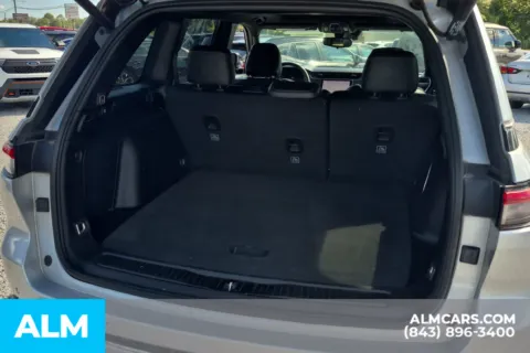 More photos of 2024 Jeep Grand Cherokee 4xe at ALM Hyundai Florence, SC