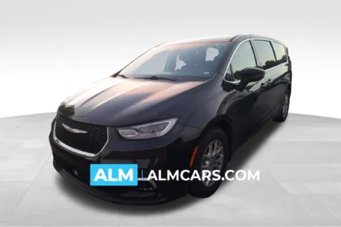 Black 2023 Chrysler Pacifica Touring L for sale in Florence, SC