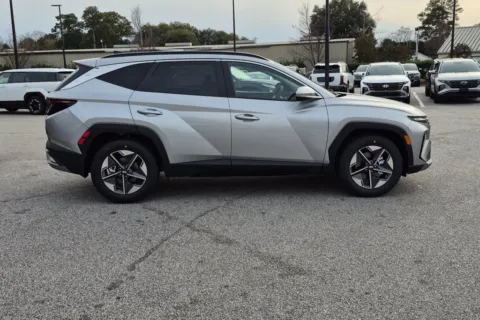 More photos of 2026 Hyundai Tucson SEL Premium at ALM Hyundai Florence, SC