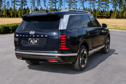 More photos of 2027 Hyundai Palisade Limited at ALM Hyundai Florence, SC