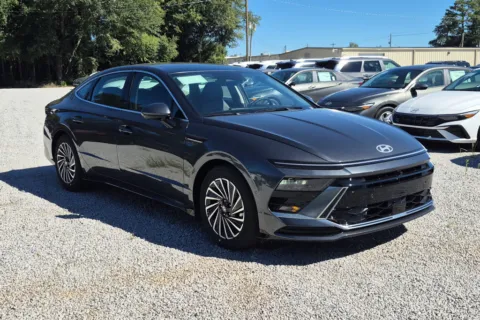 Another view of 2027 Hyundai Sonata Hybrid Limited for sale in Florence, SC at ALM Hyundai Florence