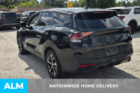 More photos of 2024 Kia Sportage EX at ALM Hyundai Florence, SC