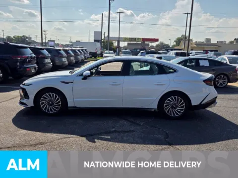 More photos of 2024 Hyundai Sonata Hybrid Limited at ALM Hyundai Florence, SC